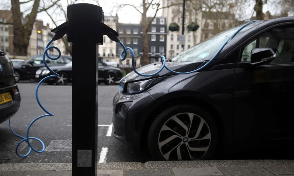 جایگاه شارژ خودرو برقی در تبریز،